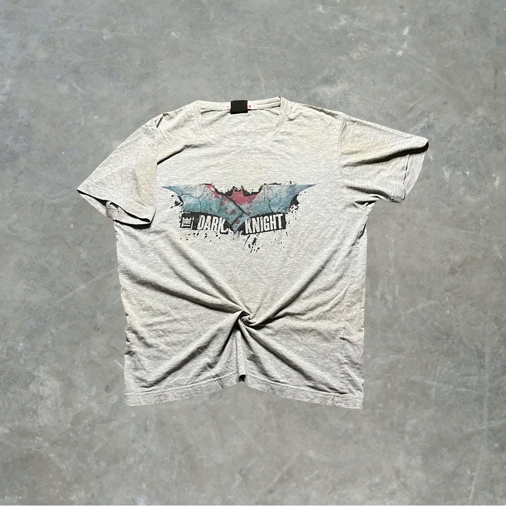☀️ Uniqlo The Dark Knight Batman Tee Mens Size S Gray